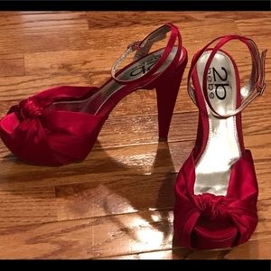 Bebe satin heels size 8